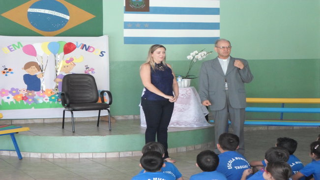 Bispo de ourinhos visita escola municipal de taguai 